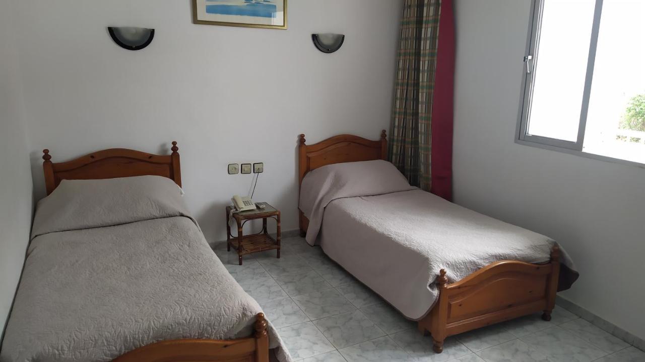 Hotel Tarik フニデク エクステリア 写真
